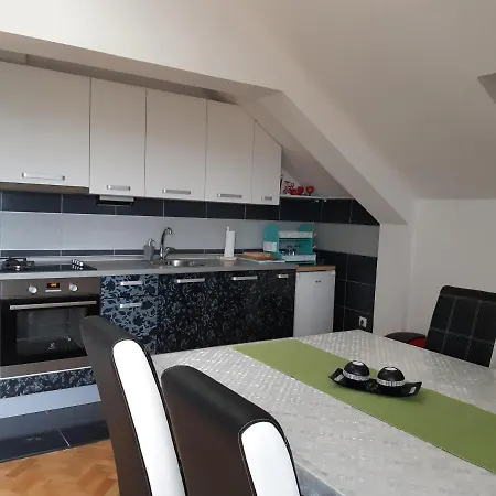 Receptiva Bl Apartment *